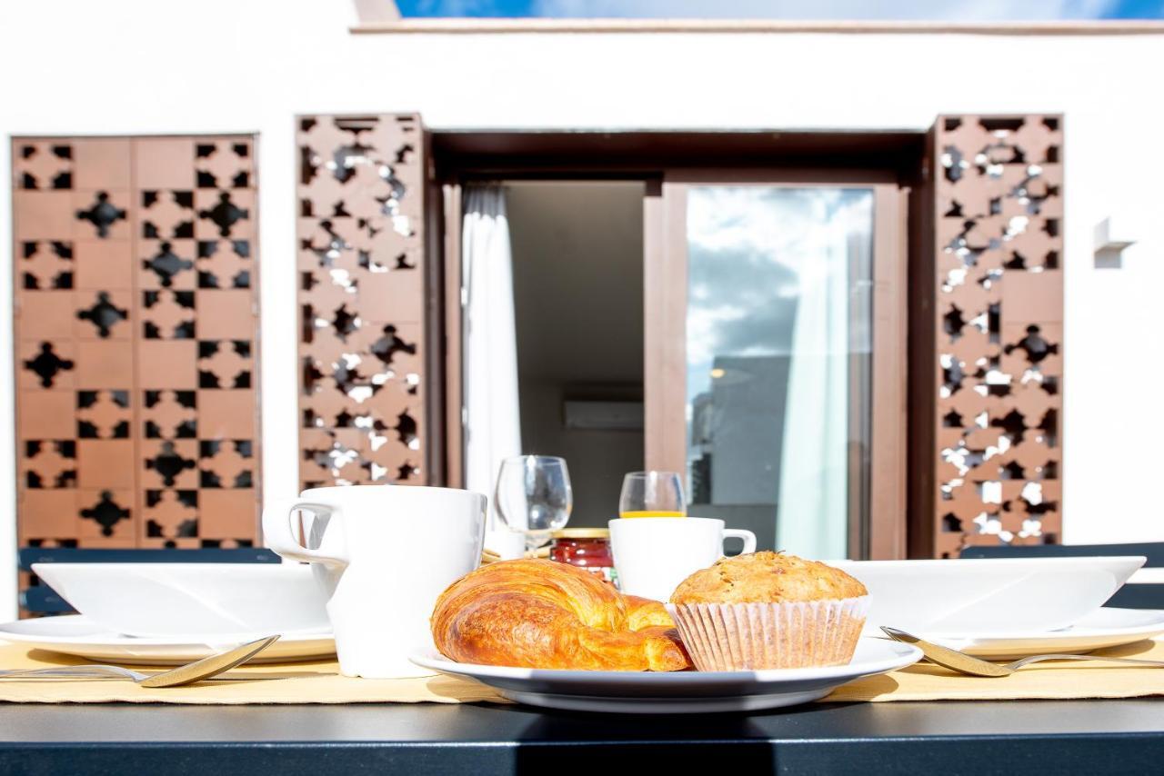 Apartamento Con Terraza En San Luis Διαμέρισμα Σεβίλλη Εξωτερικό φωτογραφία